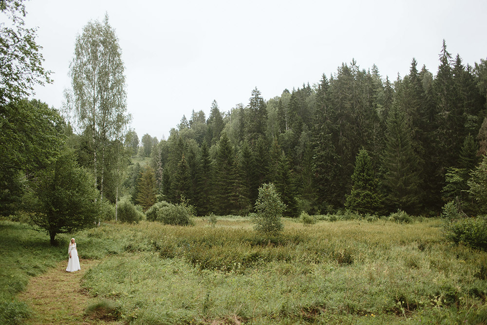 1-forest-wedding-in-Latvia