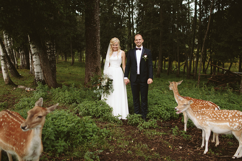 14-wild-forest-wedding