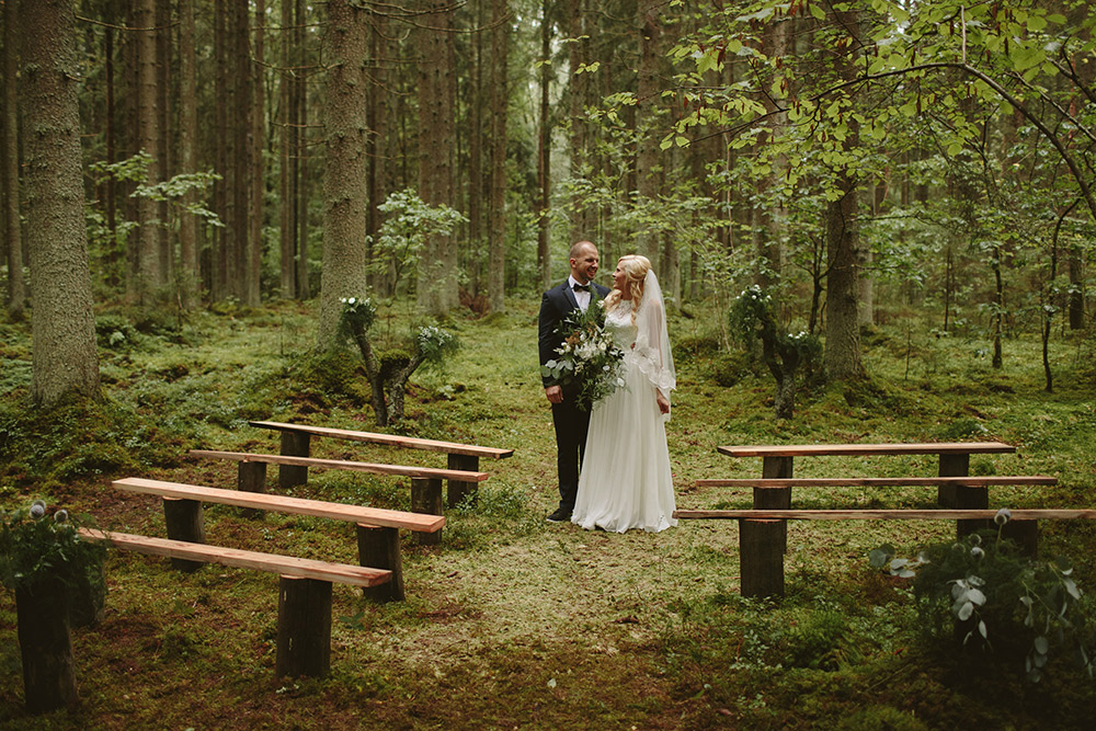 5-forest-wedding-ceremony-europe